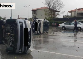 Ο ανεμοστρόβιλος στην Ξάνθη αναποδογύρισε ολόκληρα αυτοκίνητα (φωτ.: xanthinea.gr)