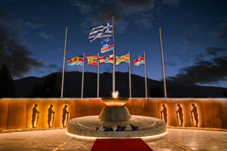 Μνημείο των Αθανάτων του Έθνους στο Στρατόπεδο «ΠΑΠΑΓΟΥ» (φωτ.: Γραφείο Τύπου ΓΕΕΘΑ