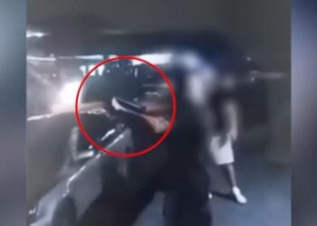 Στιγμιότυπο από το βίντεο, όπου φαίνεται ο 36χρονος να πυροβολεί στον αέρα (φωτ.: glomex)