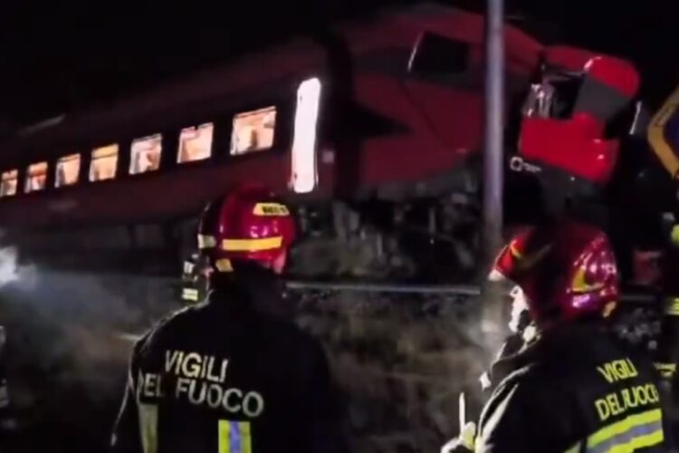 Σύγκρουση δύο τρένων στην Ιταλία (φωτ.: Screenshot/ twitter.com/Ddhirajk)