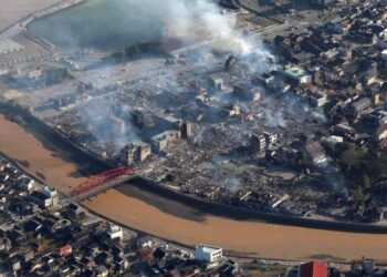 Οι ζημιές που προκάλεσε ο σεισμός στην πόλη Wajima της Ιαπωνίας (φωτ.: EPA/ JIJI PRESS JAPAN)