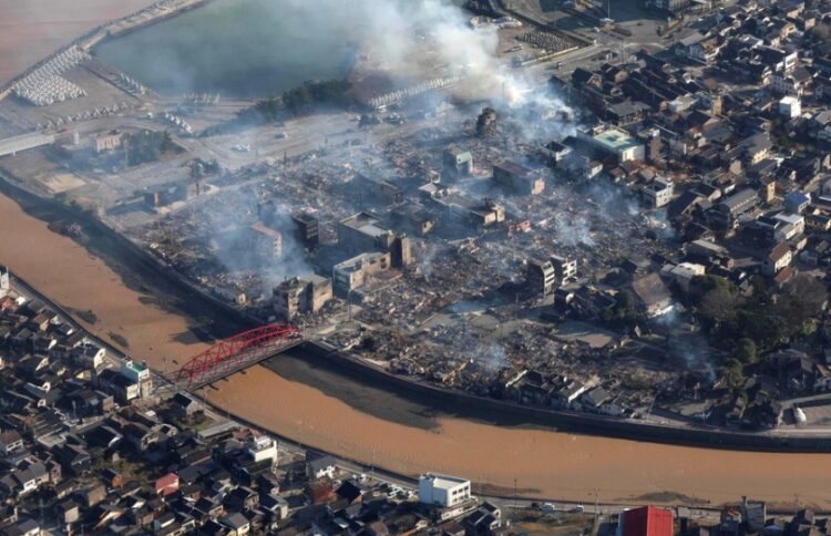 Οι ζημιές που προκάλεσε ο σεισμός στην πόλη Wajima της Ιαπωνίας (φωτ.: EPA/ JIJI PRESS JAPAN)