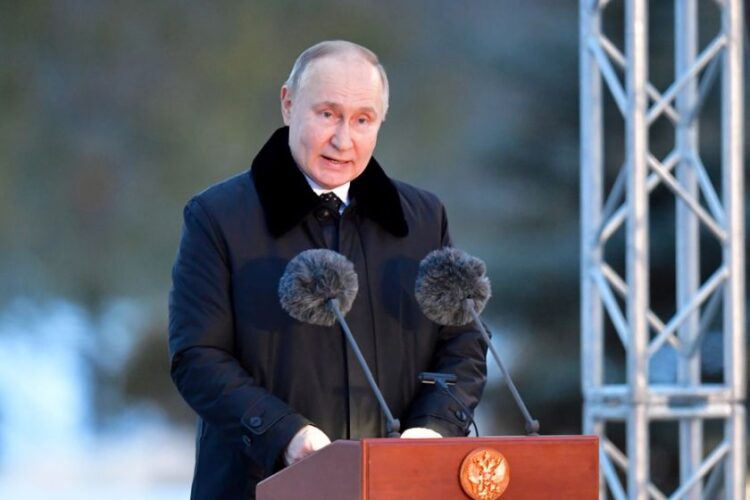 Ο Ρώσος πρόεδρος Βλαντίμιρ Πούτιν στο Λένινγκραντ (φωτ.: EPA/ OLGA MALTSEVA /  POOL)