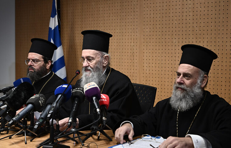 Συνέντευξη Τύπου μετά την έκτακτη συνεδρίαση της ιεραρχίας της Εκκλησίας της Ελλάδος για το νομοσχέδιο για τα ομόφυλα ζευγάρια (φωτ.: EUROKINISSI / Τατιάνα Μπόλαρη)