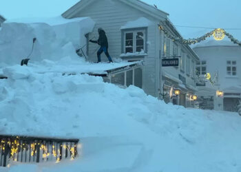 Ακραίες συνθήκες, ακόμα και για τους συνηθισμένους Νορβηγούς (φωτ.: Facebook / Severe Weather Videos)