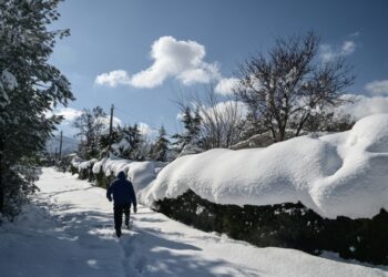 Χιόνια από την περσινή κακοκαιρία στο δήμο Διόνυσου (φωτ. αρχείου: EUROKINISSI/Μιχάλης Καραγιάννης)