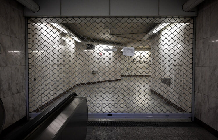 Κλειστός σταθμός του μετρό (φωτ.: EUROKINISSI)