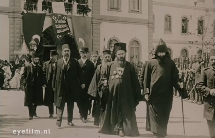 Ο μητροπολίτης Σμύρνης Χρυσόστομος σε βίντεο του 1911 (πηγή: eyefilm.nl)