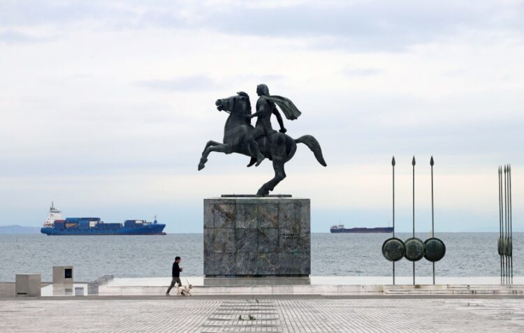 Το άγαλμα του Μεγάλου Αλεξάνδρου στην παραλία της Θεσσαλονίκης (φωτ.: ΜΟΤΙΟΝΤΕΑΜ/Γιώργος Κωνσταντινίδης)