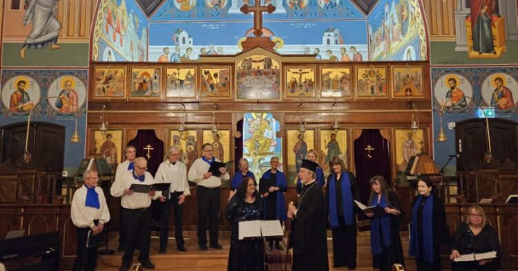 Χορωδία ψάλει στον μητροπολιτικό ναό Ευαγγελισμού της Θεοτόκου στο Όσλο (φωτ.: Μητρόπολη Σουηδίας)