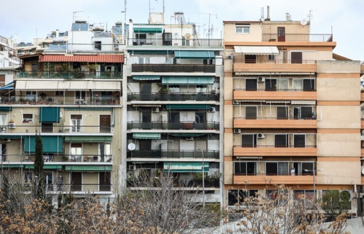 Πολυκατοικίες στην Αθήνα (φωτ.: EUROKINISSI/Γιάννης Παναγόπουλος)