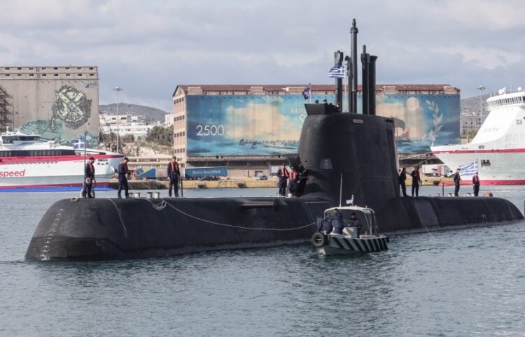 Το υποβρύχιο «Παπανικολής» στο λιμάνι του Πειραιά (φωτ.: EUROKINISSI/Κώστας Τζούμας)