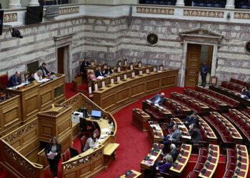 Στην Ολομέλεια της Βουλής μεταφέρθηκε η συζήτηση και έγκριση του πορίσματος της Εξεταστικής Επιτροπής για τα Τέμπη (φωτ.: EUROKINISSI / Γιώργος Κονταρίνης)