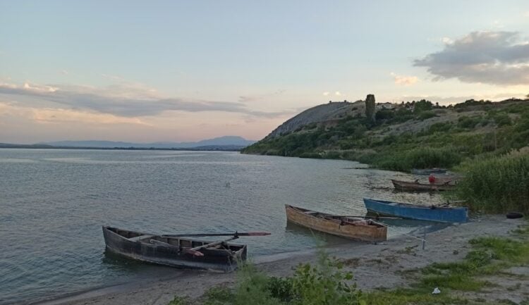 Άποψη της λίμνης Βεγορίτιδας, στο δήμο Αμυνταίου στη Φλώρινα (φωτ.: Πόπη Παπαγεωργίου)