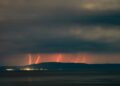 Κεραυνοί πάνω από την Ουρανούπολη, στη Χαλκιδική (φωτ.: ΜΟΤΙΟΝΤΕΑΜ/Βασίλης Βερβερίδης)