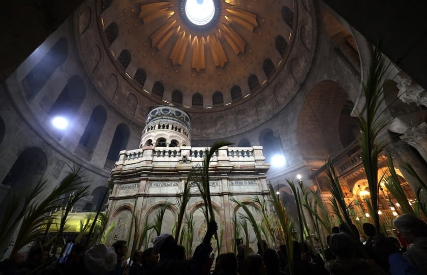 Εορτασμός της Κυριακής των Βαΐων στον Πανάγιο Τάφο (φωτ. αρχείου: EPA/Atef Safadi)
