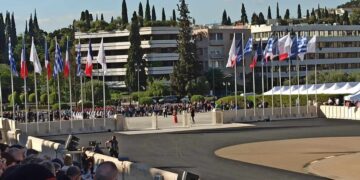 Η είσοδος του Παναθηναϊκού Σταδίου λίγο πριν αρχίσει η τελετή (φωτ.: pontosnews.gr)