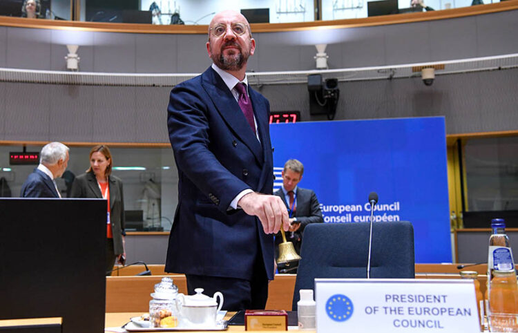 Ο Σαρλ Μισέλ κηρύσσει την έναρξη της Συνόδου Κορυφής (φωτ.: Ευρωπαϊκή Ένωση / POOL)