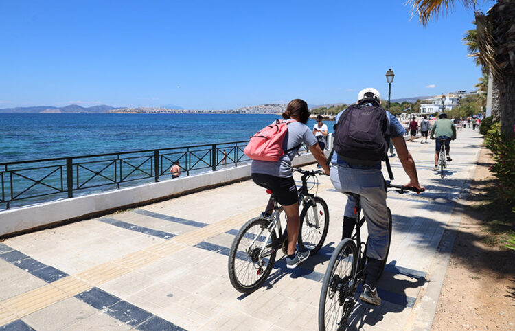 Καιρός για... ποδηλατάδα  (φωτ.: EUROKINISSI / Γιάννης Παναγόπουλος)