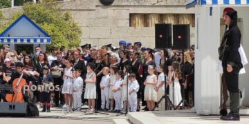 Έντονη ήταν η παρουσία των παιδιών στην κεντρική εκδήλωση της ΠΟΕ στην Αθήνα για τα 105 χρόνια από τη Γενοκτονία των Ποντίων (φωτ.: Χριστίνα Κωνσταντάκη)