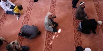 Από την πρώτη μέρα της μετατροπής του βυζαντινού μνημείου σε τζαμί (φωτ.: EPA / Erdem Sahin)