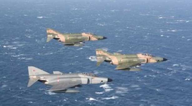 Μπαράζ παραβιάσεων τουρκικών αεροσκαφών στο Αιγαίο