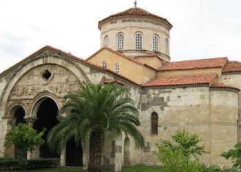 Η Αγία Σοφία Τραπεζούντας μετατράπηκε σε τζαμί. Οι Ποντιακοί Σύλλογοι απαντούν
