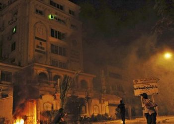 Αιματηρές συγκρούσεις διαδηλωτών στην Αίγυπτο. Πολλοί οι νεκροί