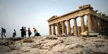 Госдолг Греции уменьшился более чем на 11 млрд евро