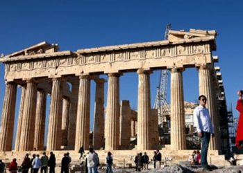 Ευτράπελα στο Κτηματολόγιο: Η Ακρόπολη του «αγνώστου ιδιοκτήτη» 3