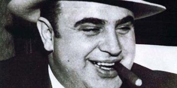 17 Ιανουαρίου γεννήθηκε ο διαβόητος Αλ Καπόνε