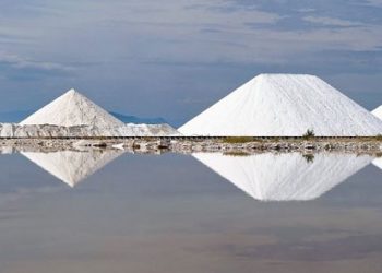 Πωλητήριο και στο... αλάτι βάζει η κυβέρνηση - Στο σφυρί το 55% των Ελληνικών Αλυκών
