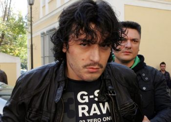 Παραδόθηκε ο Άλκετ Ριζάι! Ο διάλογος πριν παραδοθεί