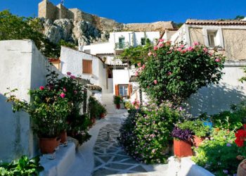 Αναφιώτικα: Ένα νησί κάτω από τη σκιά της Ακρόπολης