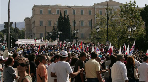 Όποιος επιτεθεί θα τον "ξεβρακώνουμε"