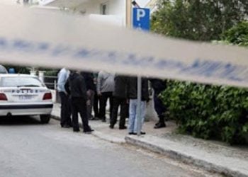 Έδεσαν και έσυραν ηλικιωμένη μέχρι να ξεψυχήσει