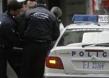 Τρεις συλλήψεις για κλοπές από αυτοκίνητα στο κέντρο της Αθήνας