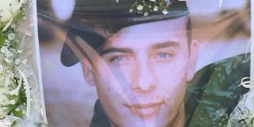 Δεν ξεχνούν τον Βασίλη: Τίμησαν τον 19χρονο φαντάρο-ήρωα του Σάμινα