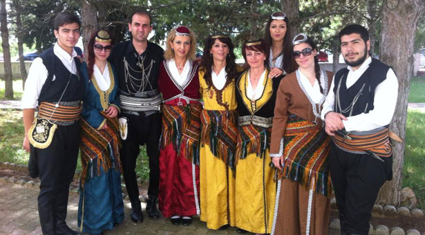 Με χαμόγελα και αισιοδοξία ξεκινούν τα μαθήματα στον Σύλλογο Βατερού!