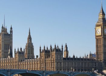 Έλληνας κροίσος κλέβει το Big Ben για να το... προστατεύσει! Βίντεο