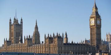 Έλληνας κροίσος κλέβει το Big Ben για να το... προστατεύσει! Βίντεο