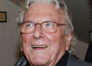 Σταθερή αλλά κρίσιμη η κατάσταση της υγείας του Κώστα Βουτσά 2