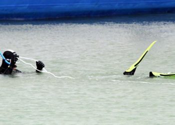 Ανθρώπινος σκελετός σε βυθισμένο όχημα στο λιμάνι του Λαυρίου