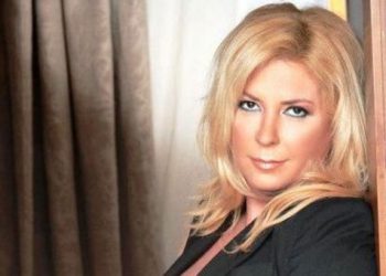 Ξεπουλάει προσωπικά της είδη η Δήμητρα Λίανη