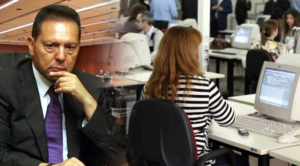 Στουρνάρας: Η τρόικα επιμένει στα όρια ηλικίας – υποχωρεί σε απολύσεις στο Δημόσιο