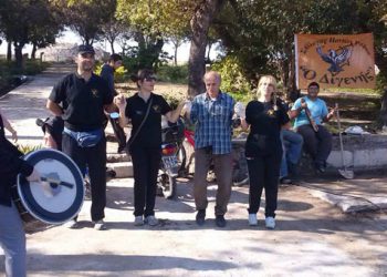 Η Ποντιακή λύρα τελικά πάει παντού! Δείτε γιατί