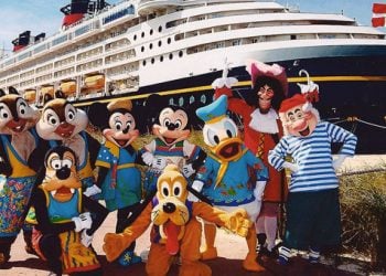 Η Disney... κάνει βόλτα στα ελληνικά νησιά!
