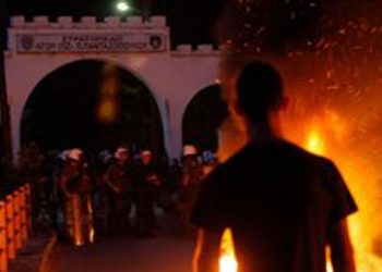 Δράμα: Μπλόκο στο κέντρο φιλοξενίας μεταναστών