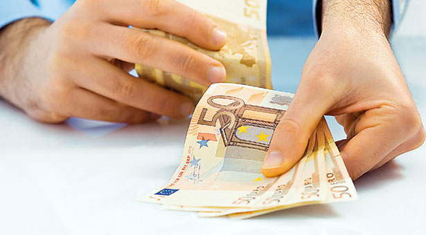 Πώς αμείβεται η αργία του Δεκαπενταύγουστου