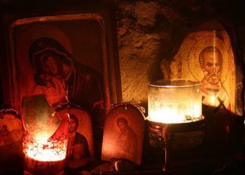 Στην αγκαλιά της Μητέρας του Θεού - Μια συγκλονιστική διήγηση με Κρυπτοχριστιανούς
